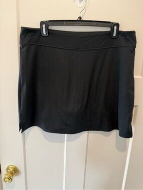 Women's Black Athletic Skort with Side Slits